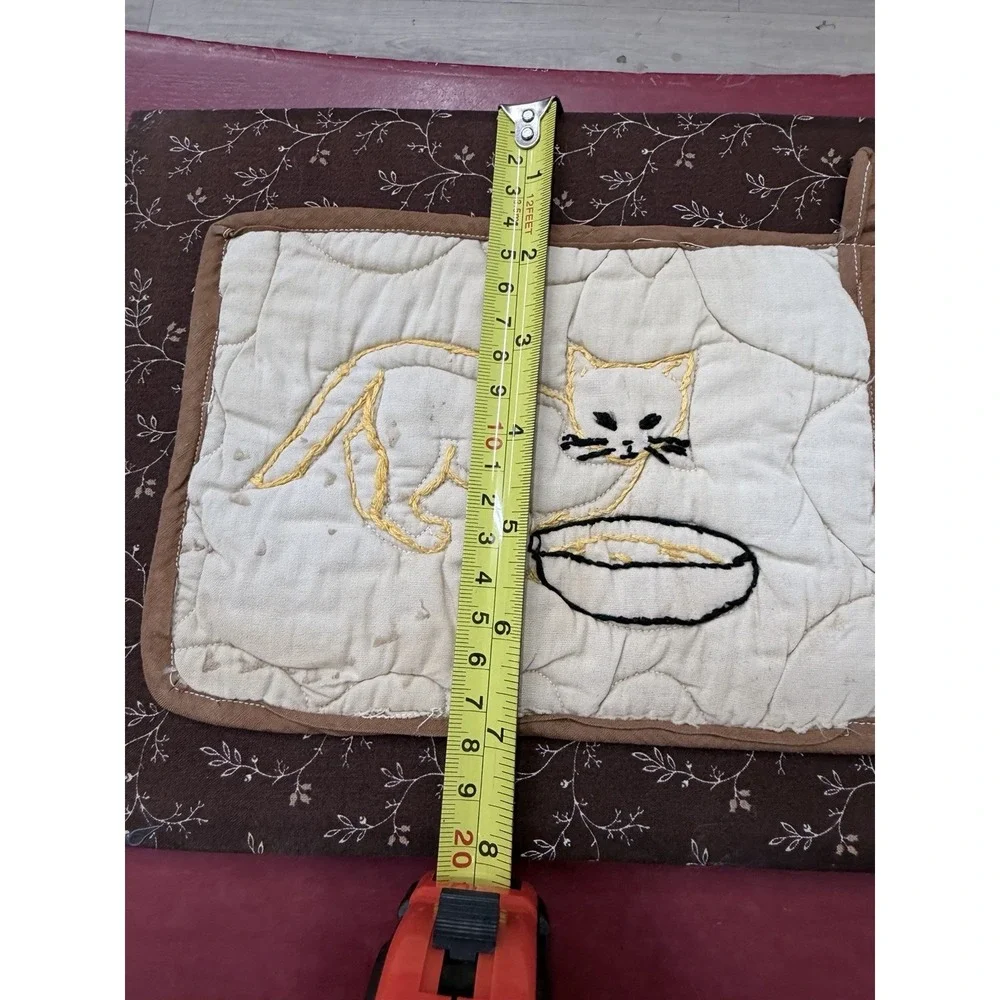 Antique Vintage KITTY CAT KITTEN POT HOLDER Embroidered